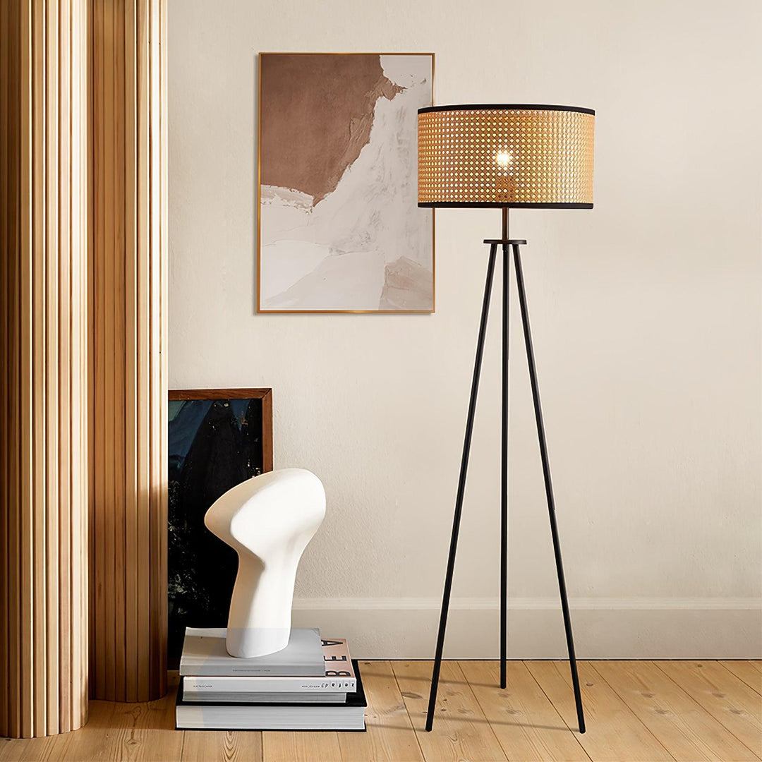 Aubrey Floor Lamp - Vakkerlight