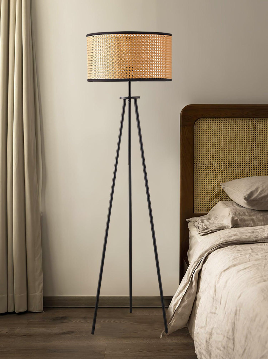 Aubrey Floor Lamp - Vakkerlight