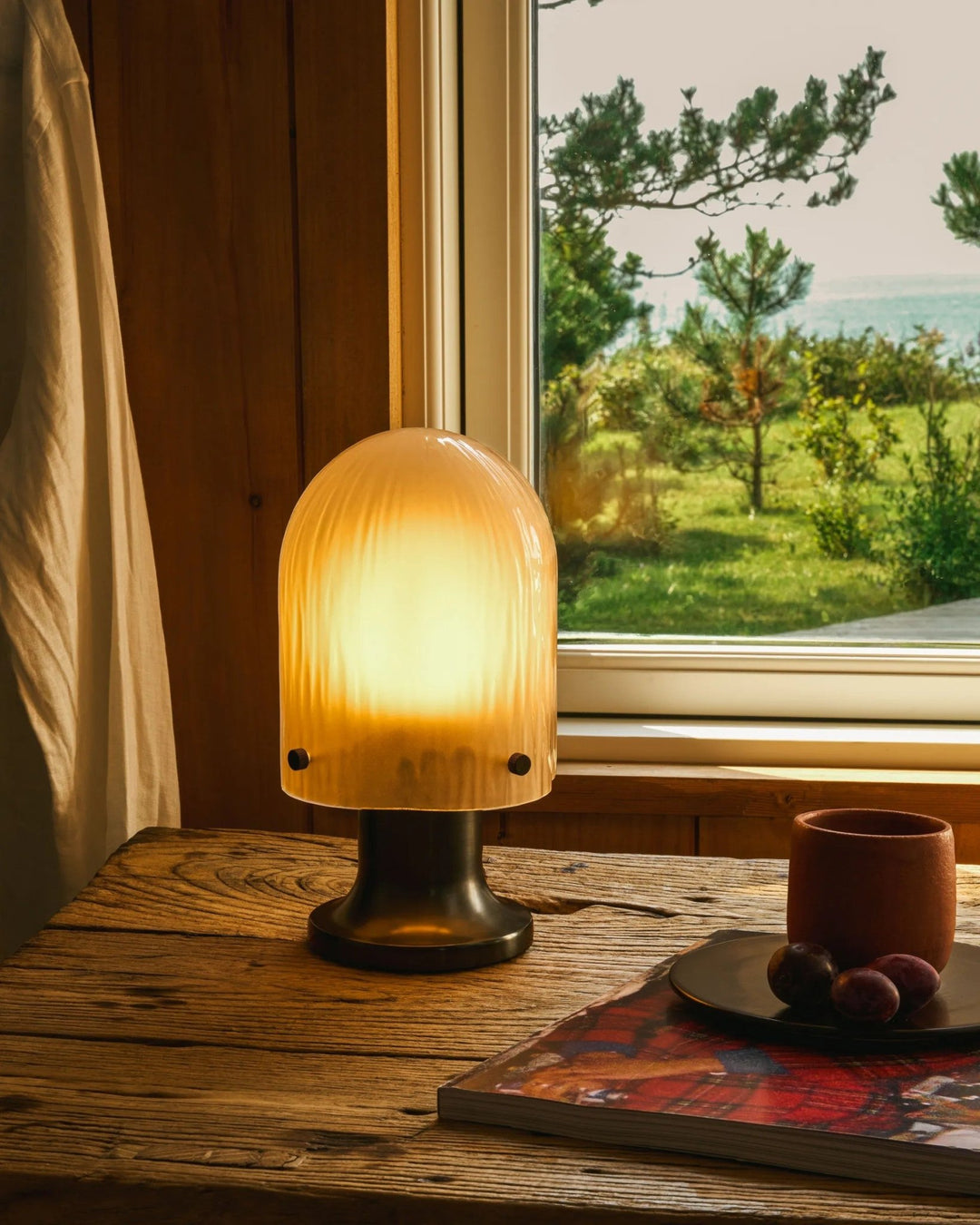 Aura Fluted Table Lamp - Vakkerlight