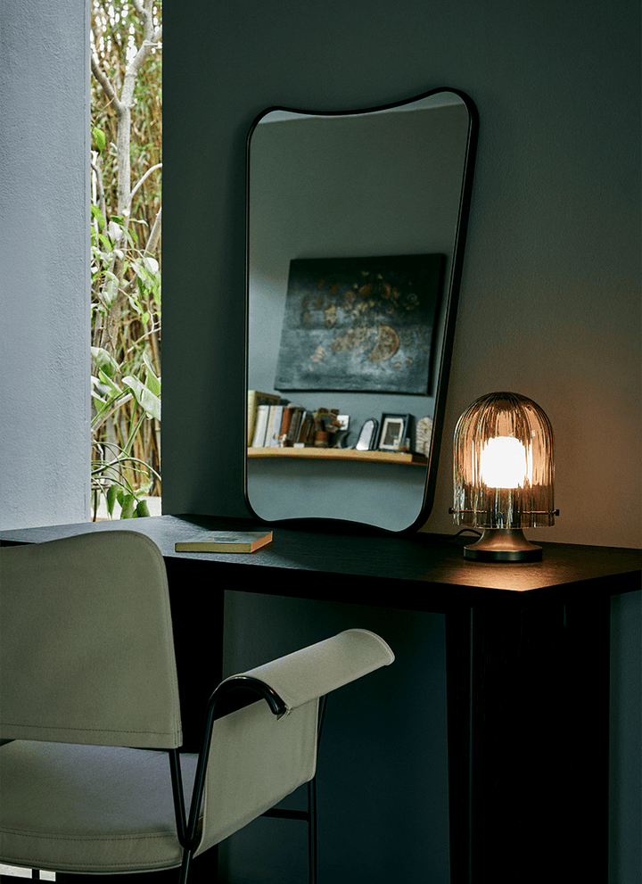 Aura Fluted Table Lamp - Vakkerlight