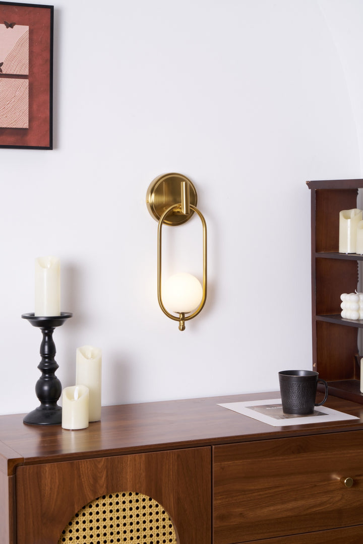 Aurea Brass Wall Light - Vakkerlight