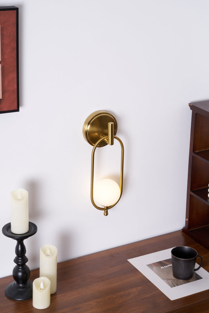 Aurea Brass Wall Light - Vakkerlight