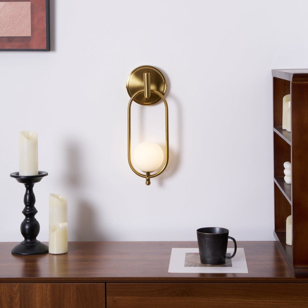 Aurea Brass Wall Light - Vakkerlight
