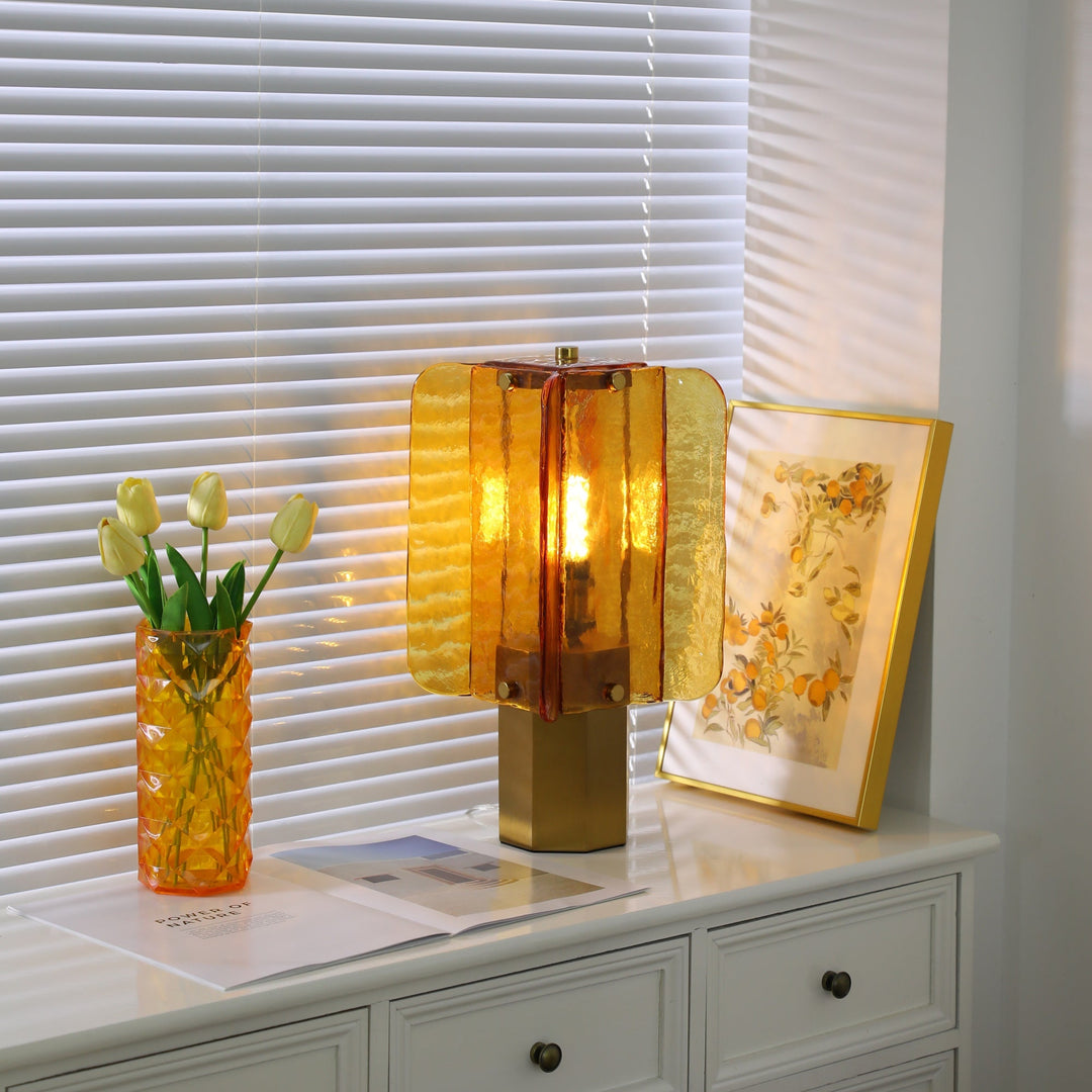 Aurelia Glass Table Lamp - Vakkerlight