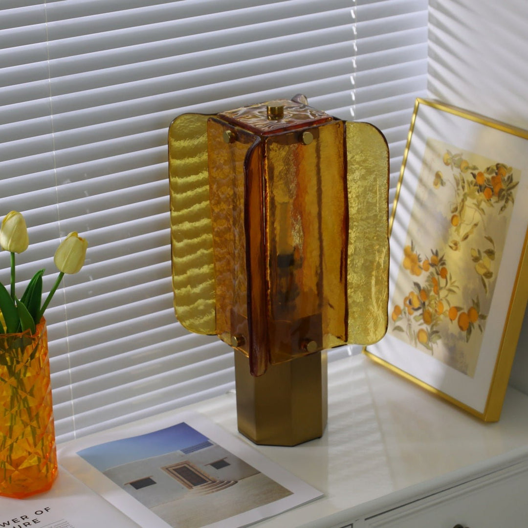 Aurelia Glass Table Lamp - Vakkerlight