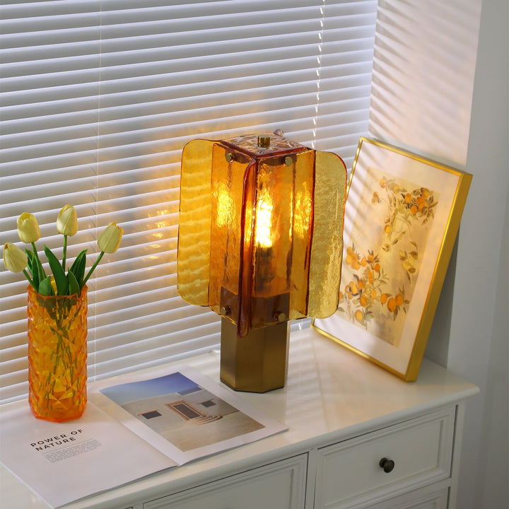 Aurelia Glass Table Lamp - Vakkerlight