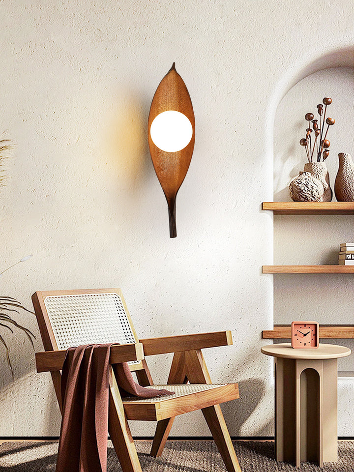 Aureo Leaf Glass Wall Lamp - Vakkerlight