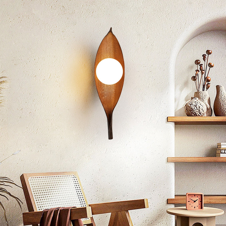 Aureo Leaf Glass Wall Lamp - Vakkerlight