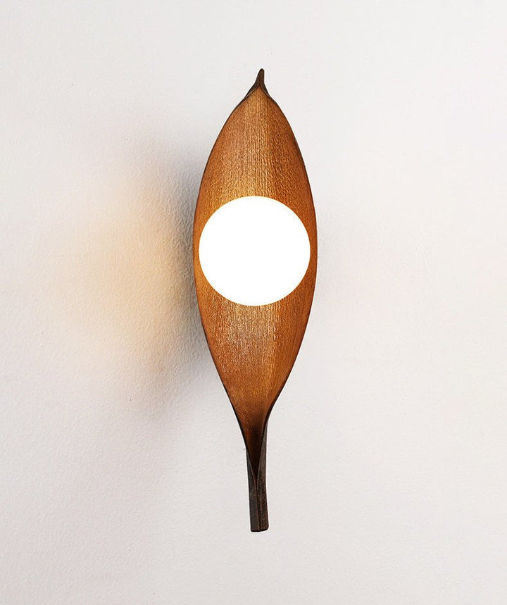 Aureo Leaf Glass Wall Lamp - Vakkerlight