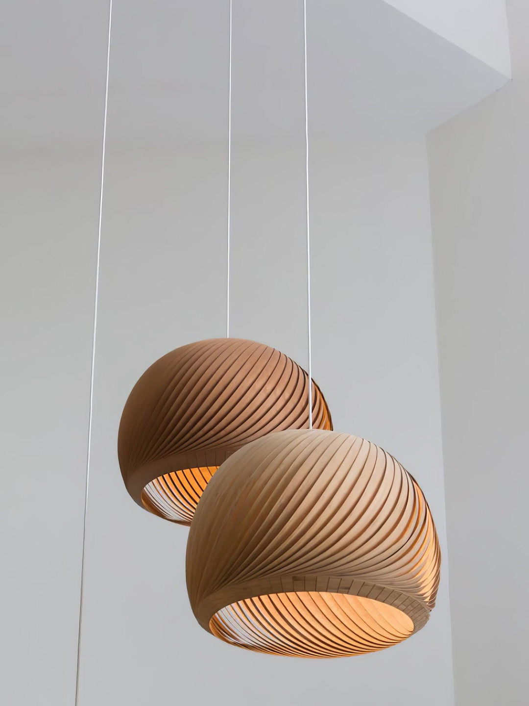 Aurora Whorl Wood Pendant Lamp - Vakkerlight