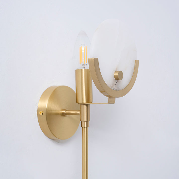 Ava Brass Alabaster Wall Lamp - Vakkerlight