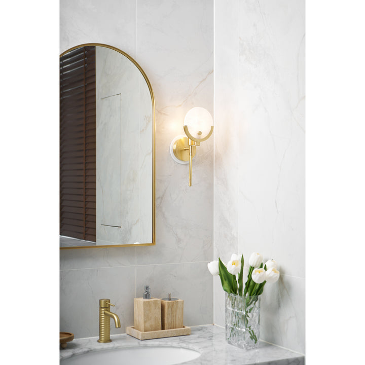 Ava Brass Wall Lamp - Vakkerlight