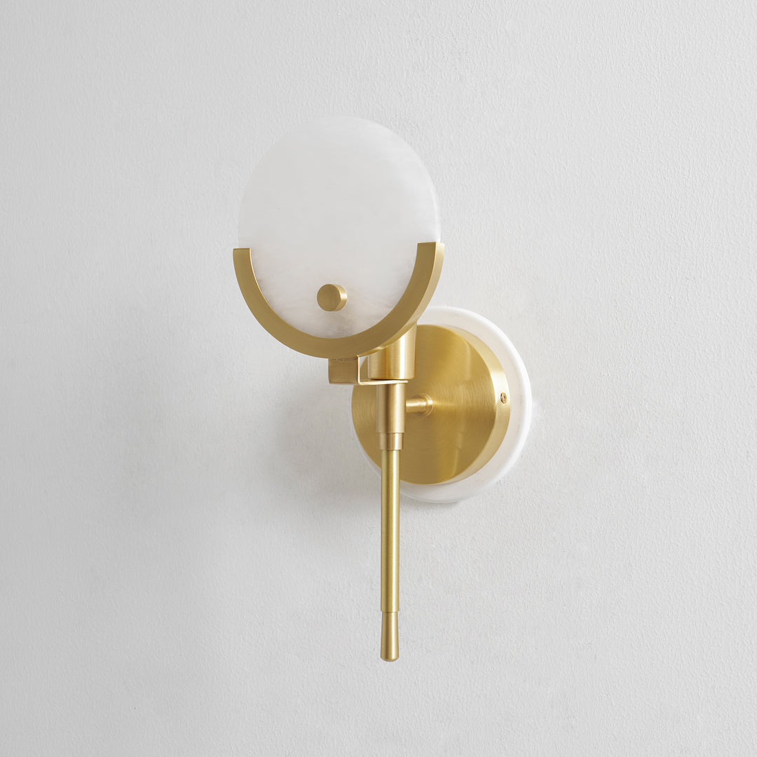Ava Brass Wall Lamp - Vakkerlight