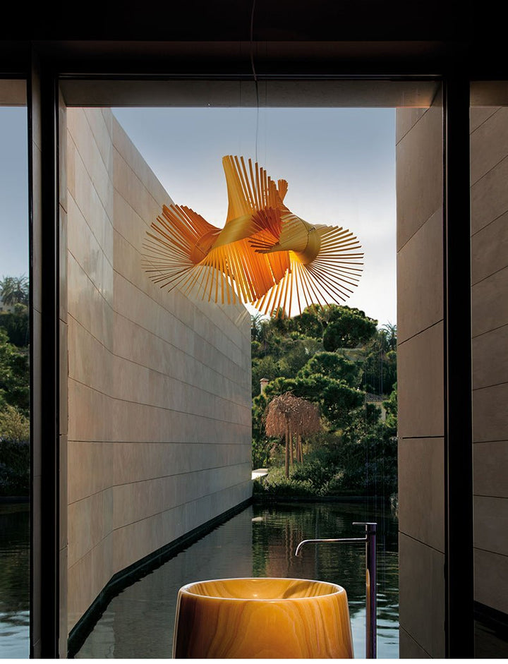 Avian Flair Wooden Pendant Lamp - Vakkerlight