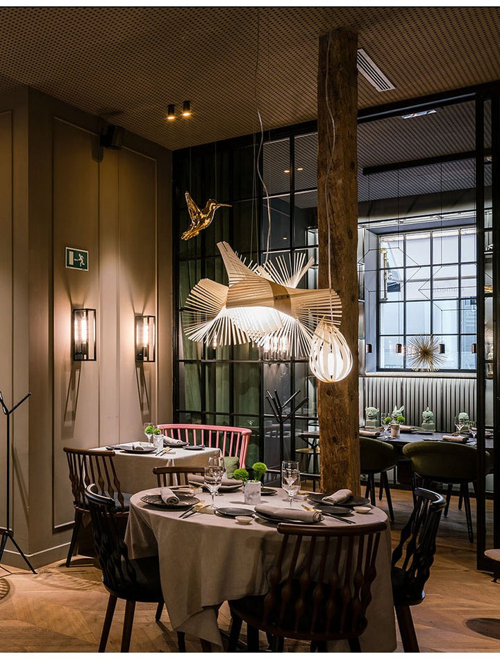 Avian Flair Wooden Pendant Lamp - Vakkerlight