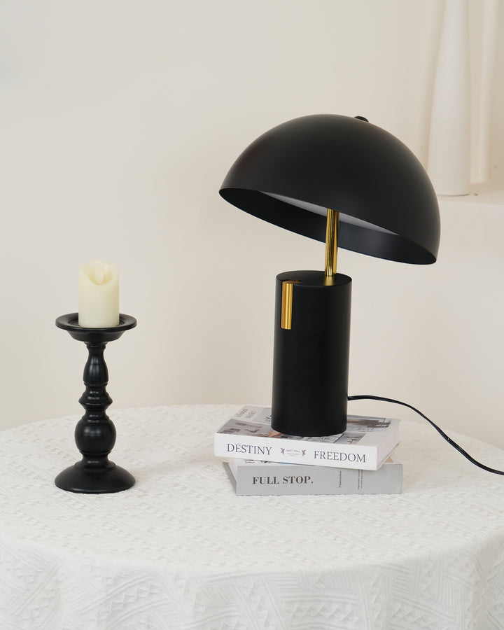 Avo Table Lamp - Vakkerlight