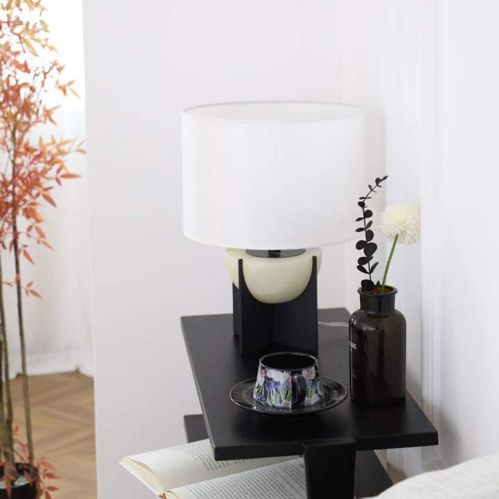 Axis Alabaster Table Lamp - Vakkerlight