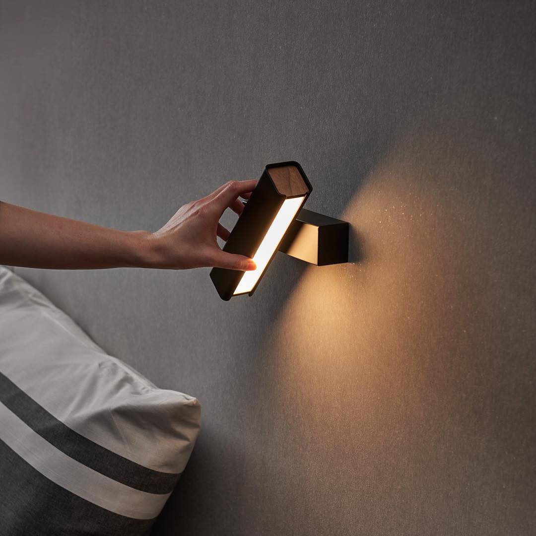 Axis Flux Wall Sconce - Vakkerlight