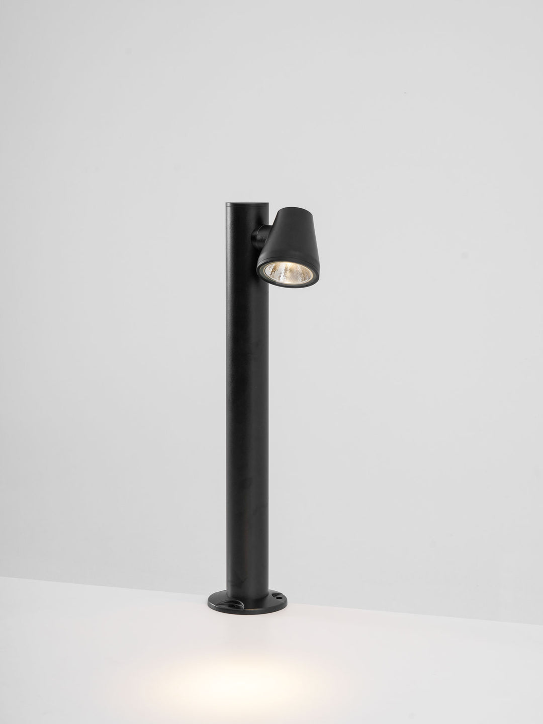 Axis Outdoor Bollard Spotlight - Vakkerlight