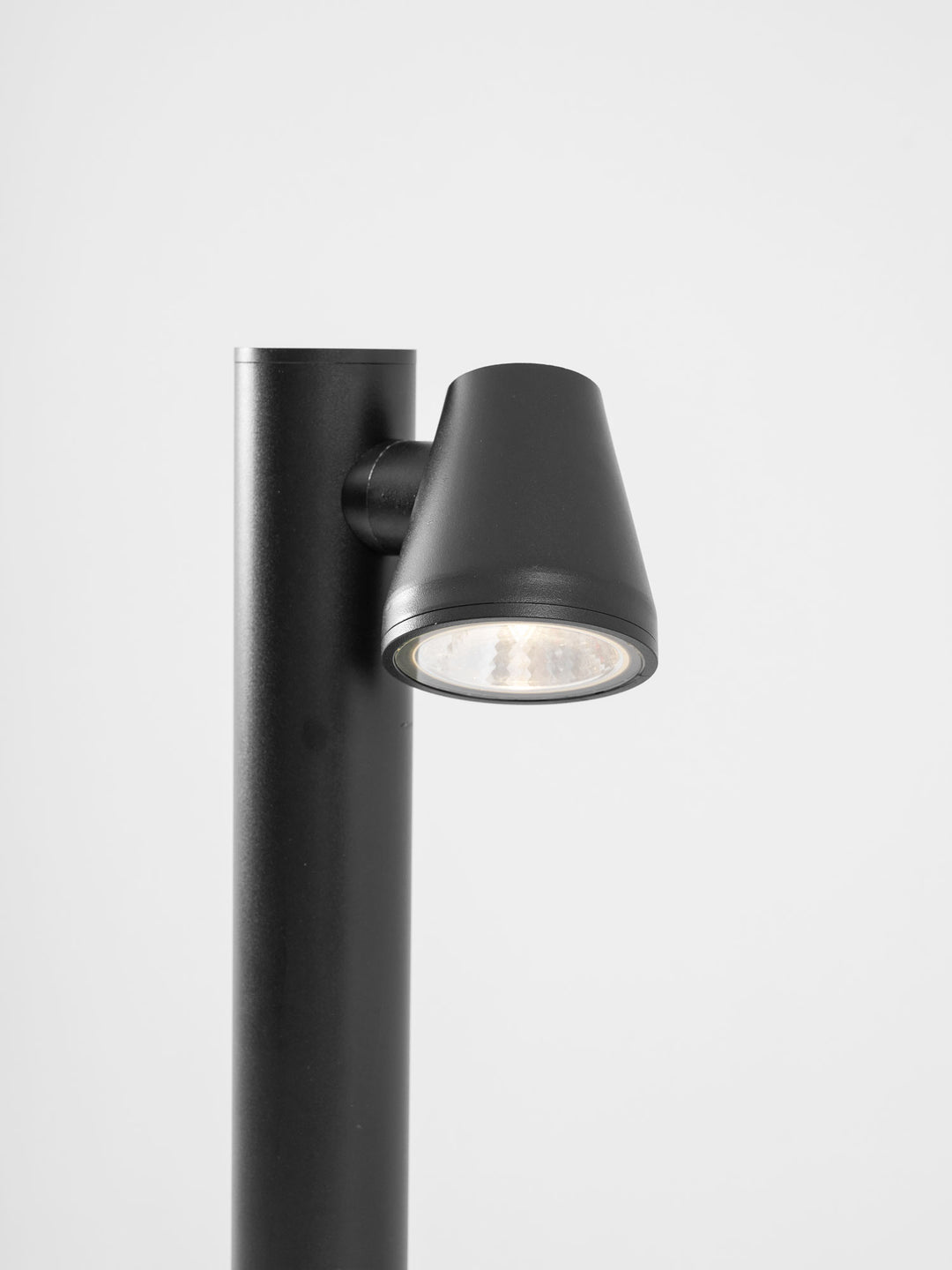 Axis Outdoor Bollard Spotlight - Vakkerlight