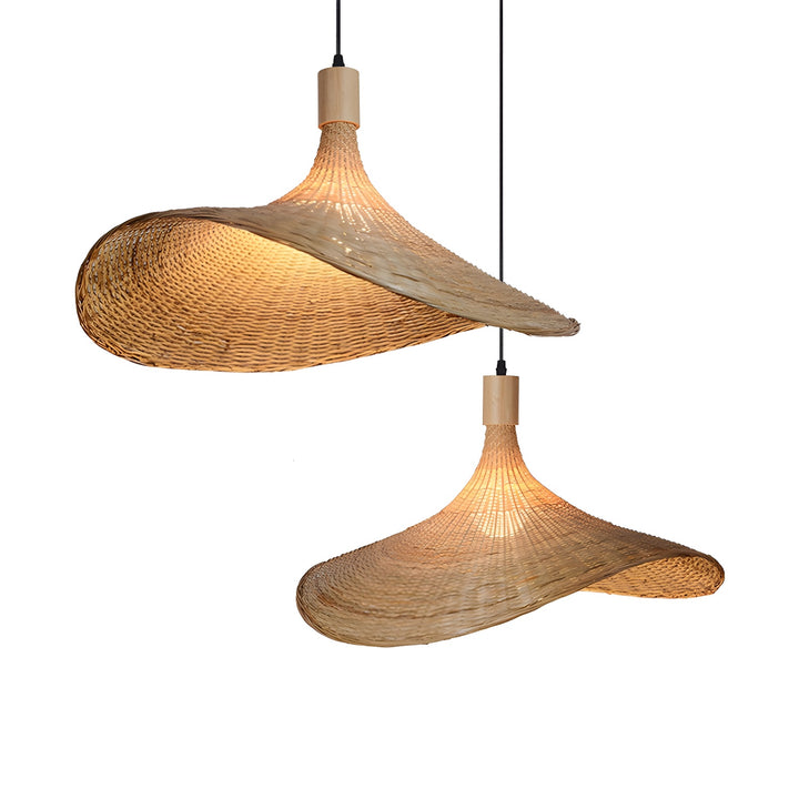 Lampe à suspension en forme de chapeau tissé en rotin