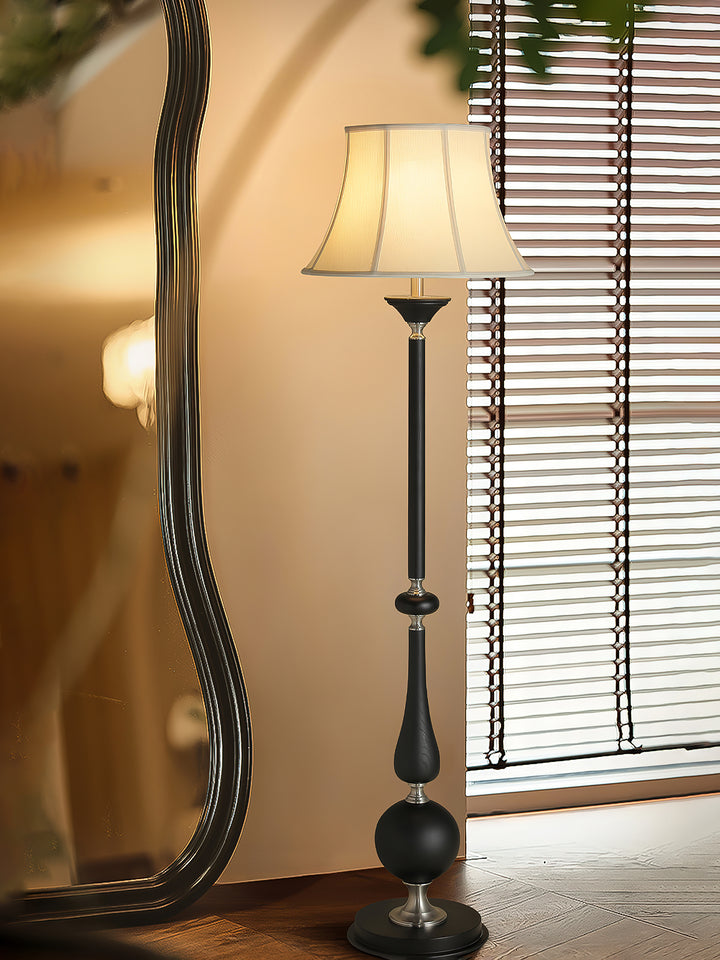 Belfort Classic Floor Lamp - Vakkerlight
