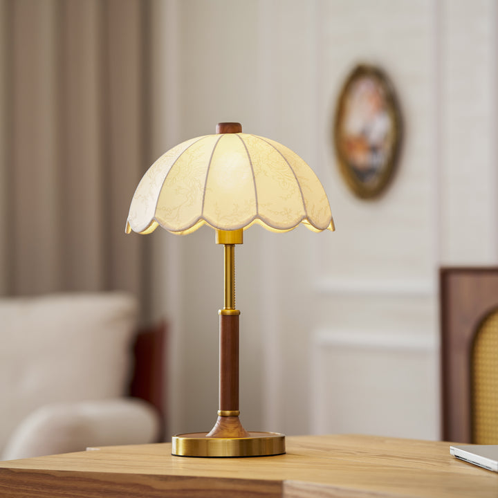 Belle Table Lamp - Vakkerlight