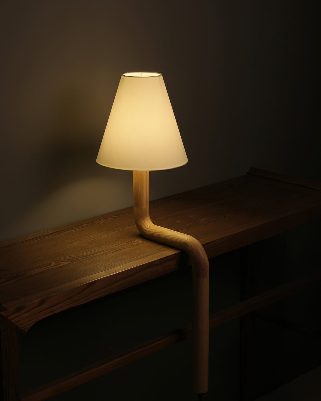 Bend Wood Table Lamp - Vakkerlight