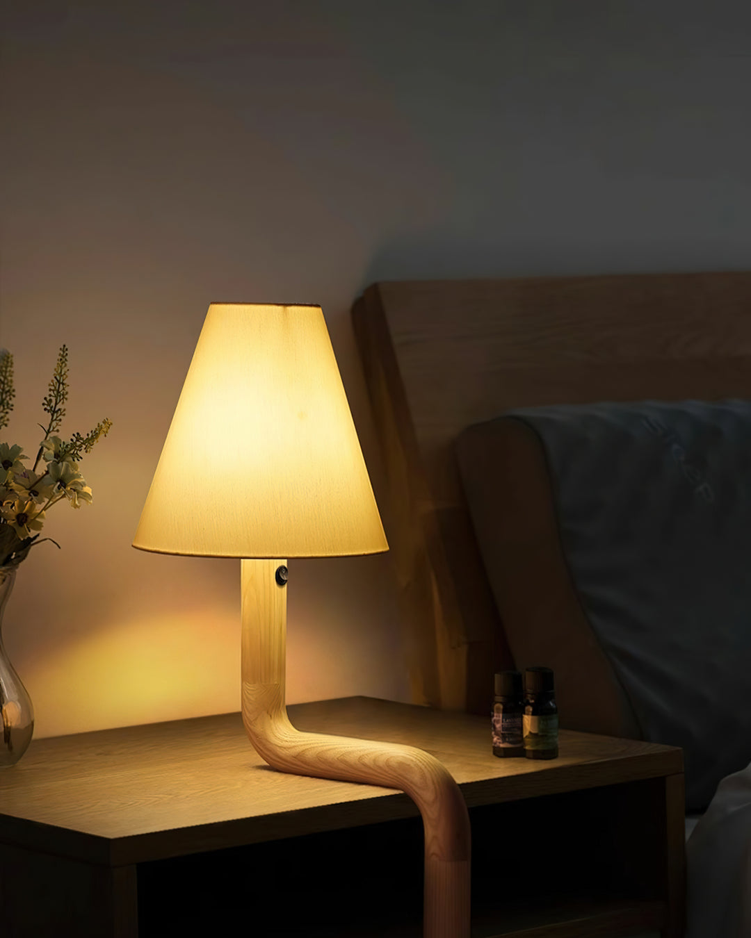 Bend Wood Table Lamp - Vakkerlight