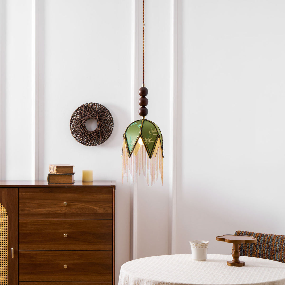 Bette Fringed Pendant Lamp - Vakkerlight