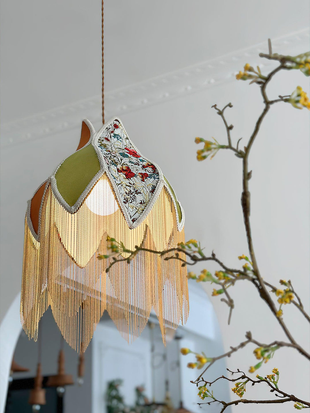 Bette Fringed Pendant Lamp - Vakkerlight