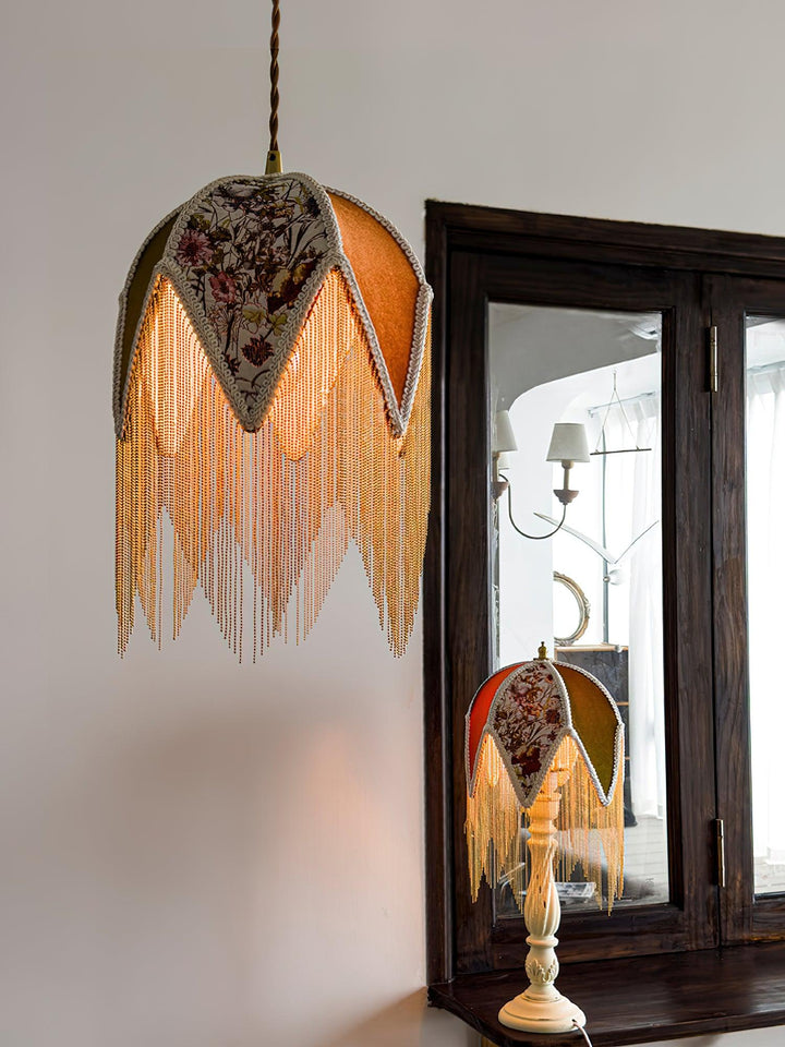 Bette Fringed Pendant Lamp - Vakkerlight