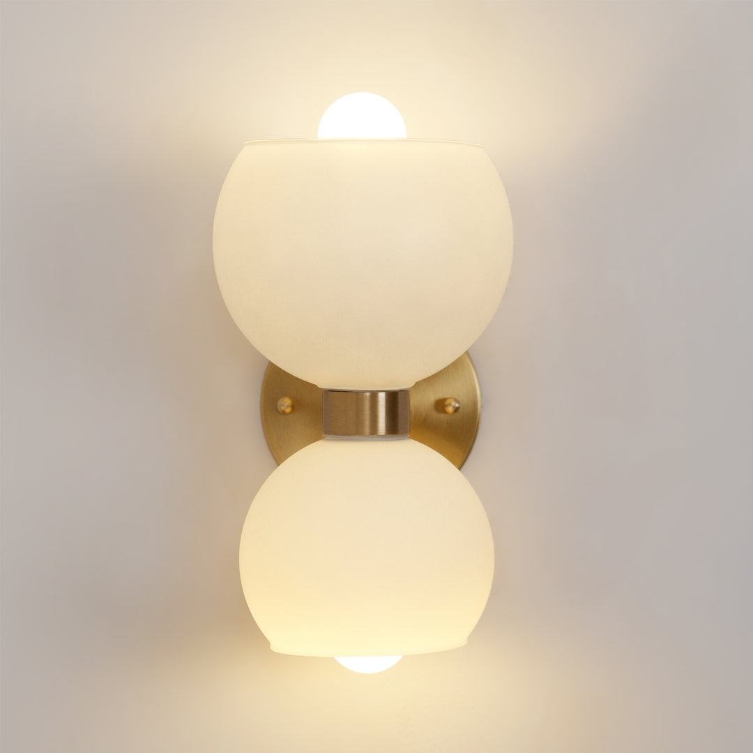 Round Pearl Sconce - Vakkerlight