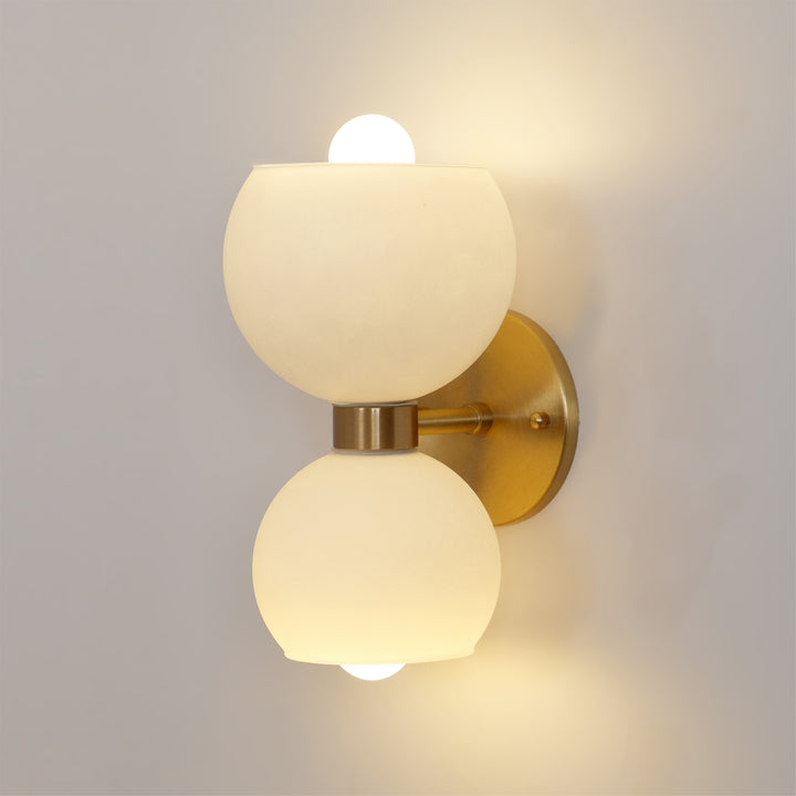 Round Pearl Sconce - Vakkerlight