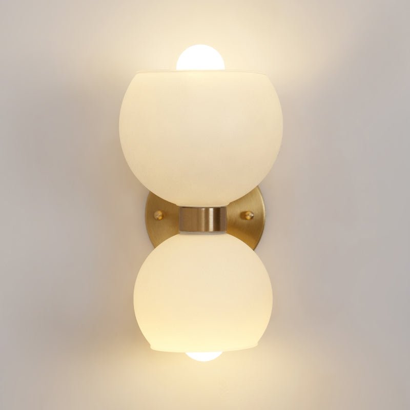 Round Pearl Sconce - Vakkerlight