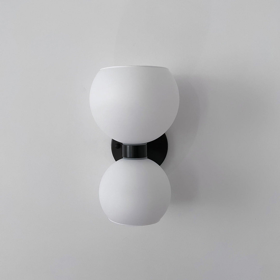 Round Pearl Sconce - Vakkerlight