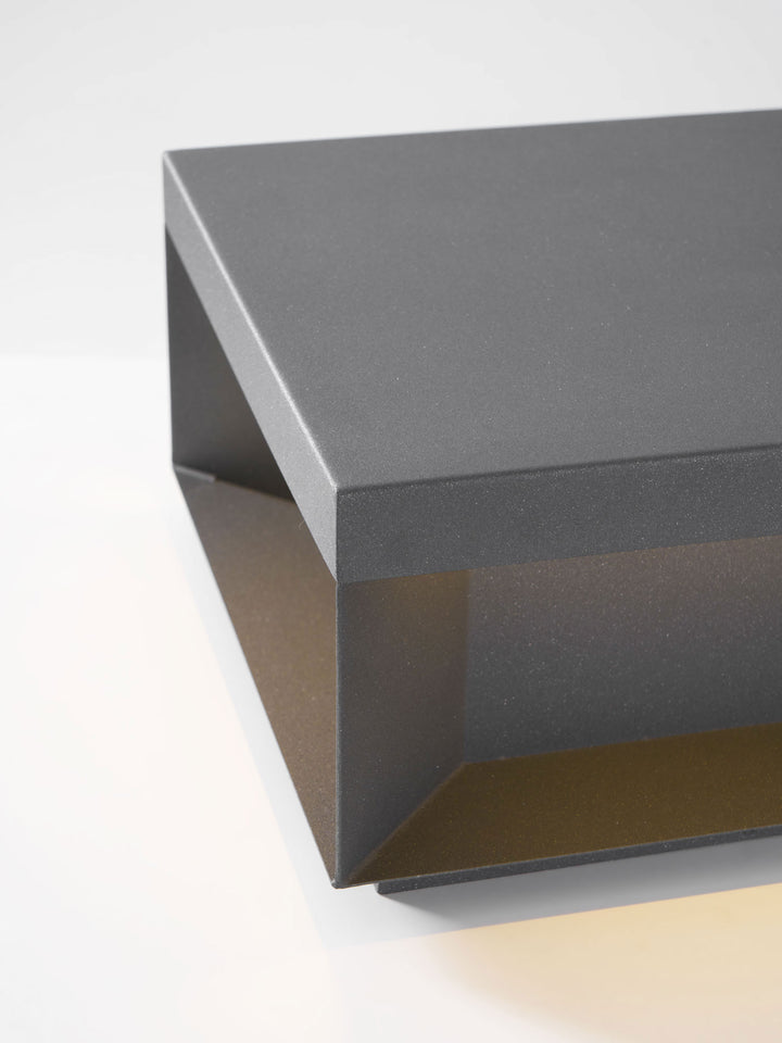 Black Box Outdoor Post Light - Vakkerlight