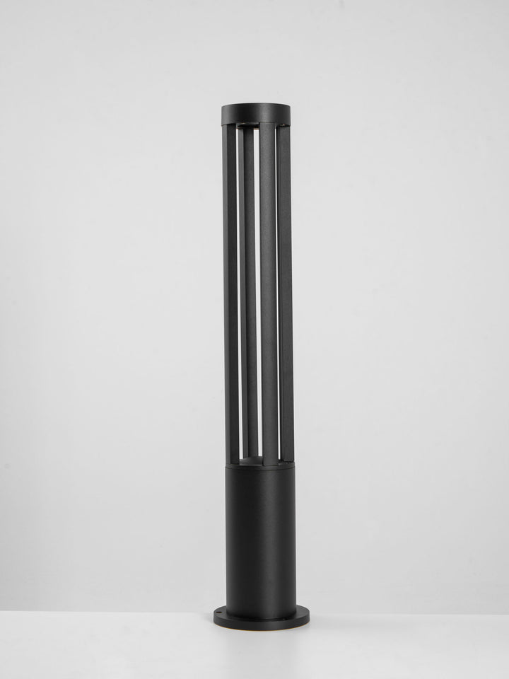 Black Cylindrical Garden Outdoor Light - Vakkerlight