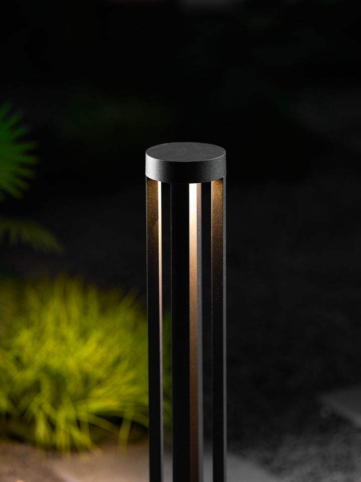 Black Cylindrical Garden Outdoor Light - Vakkerlight