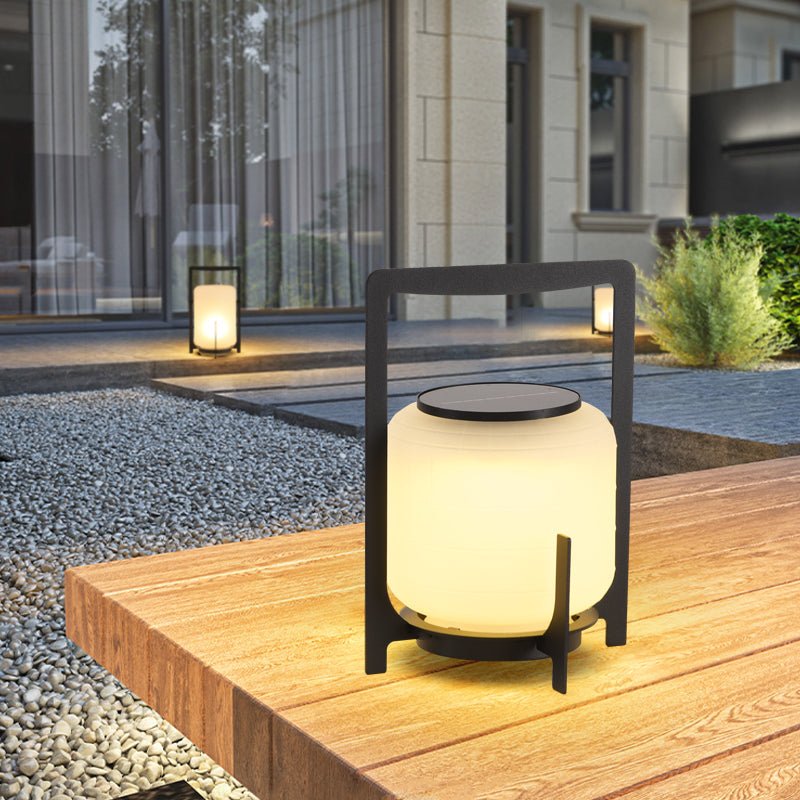 Twilight Lantern Solar Outdoor Table Lamp - Vakkerlight