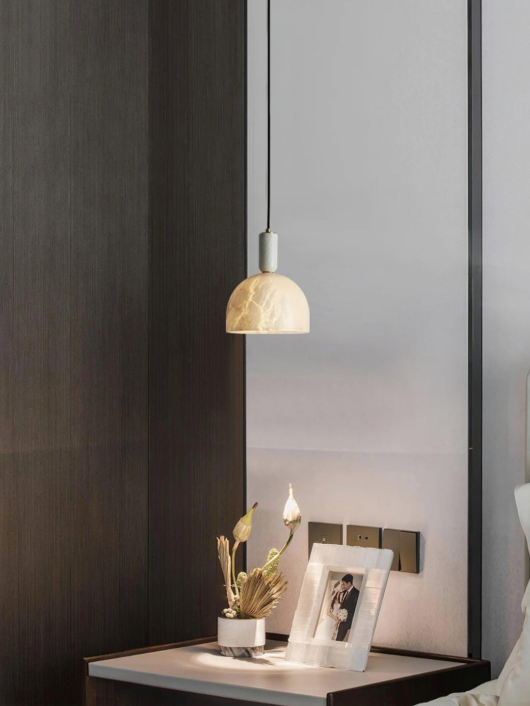 Blair Alabaster Pendant Light - Vakkerlight