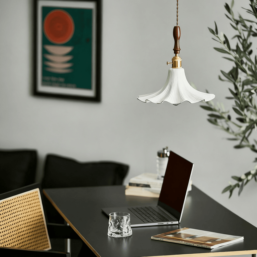 Bloom Twist Pendant Lamp - Vakkerlight