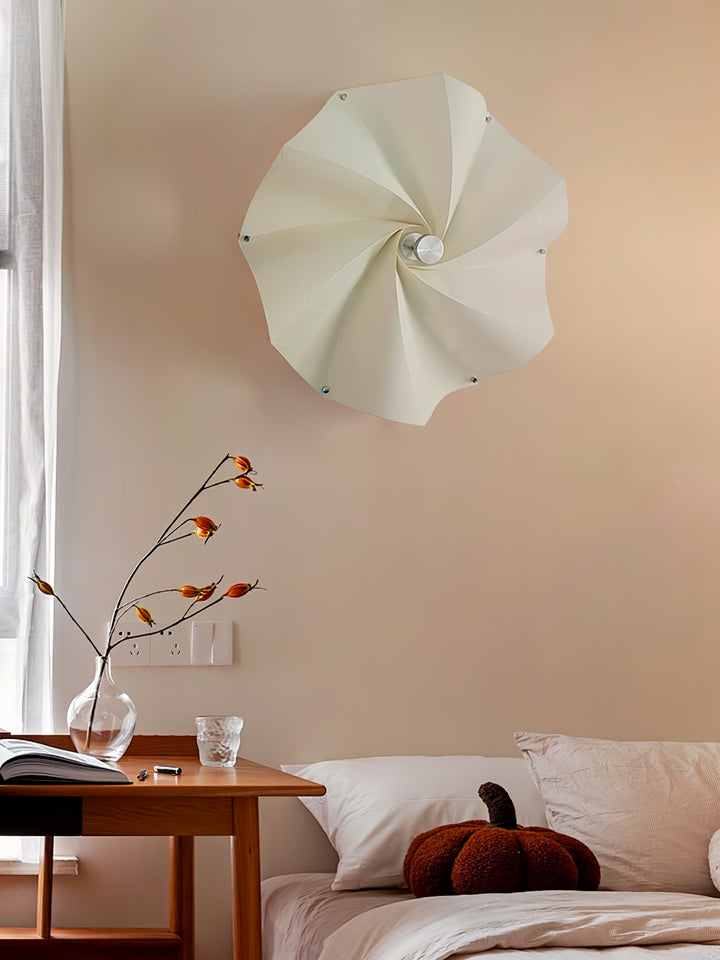 Bloom Petals Wall Lamp - Vakkerlight