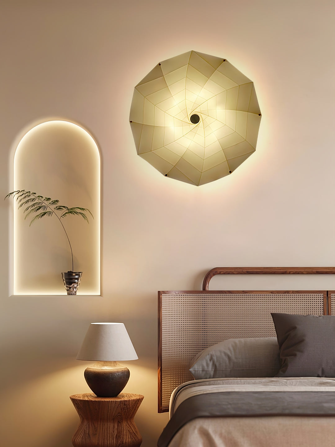 Bloom Petals Wall Lamp - Vakkerlight