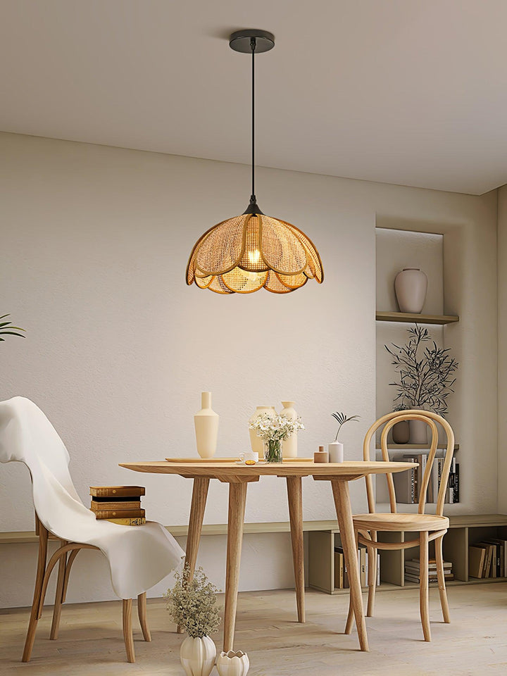 Bloom Rattan Pendant Lamp - Vakkerlight