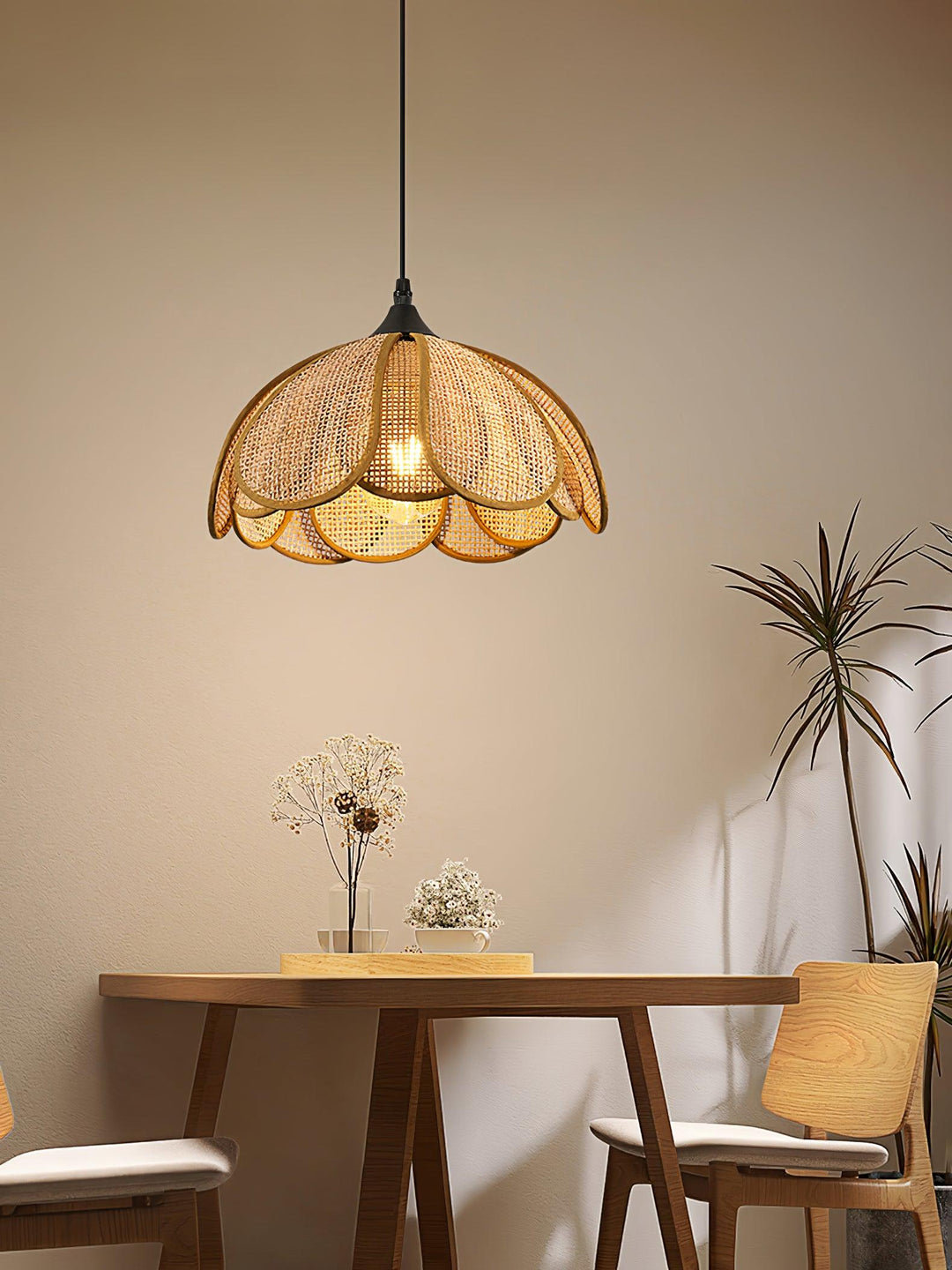 Bloom Rattan Pendant Lamp - Vakkerlight