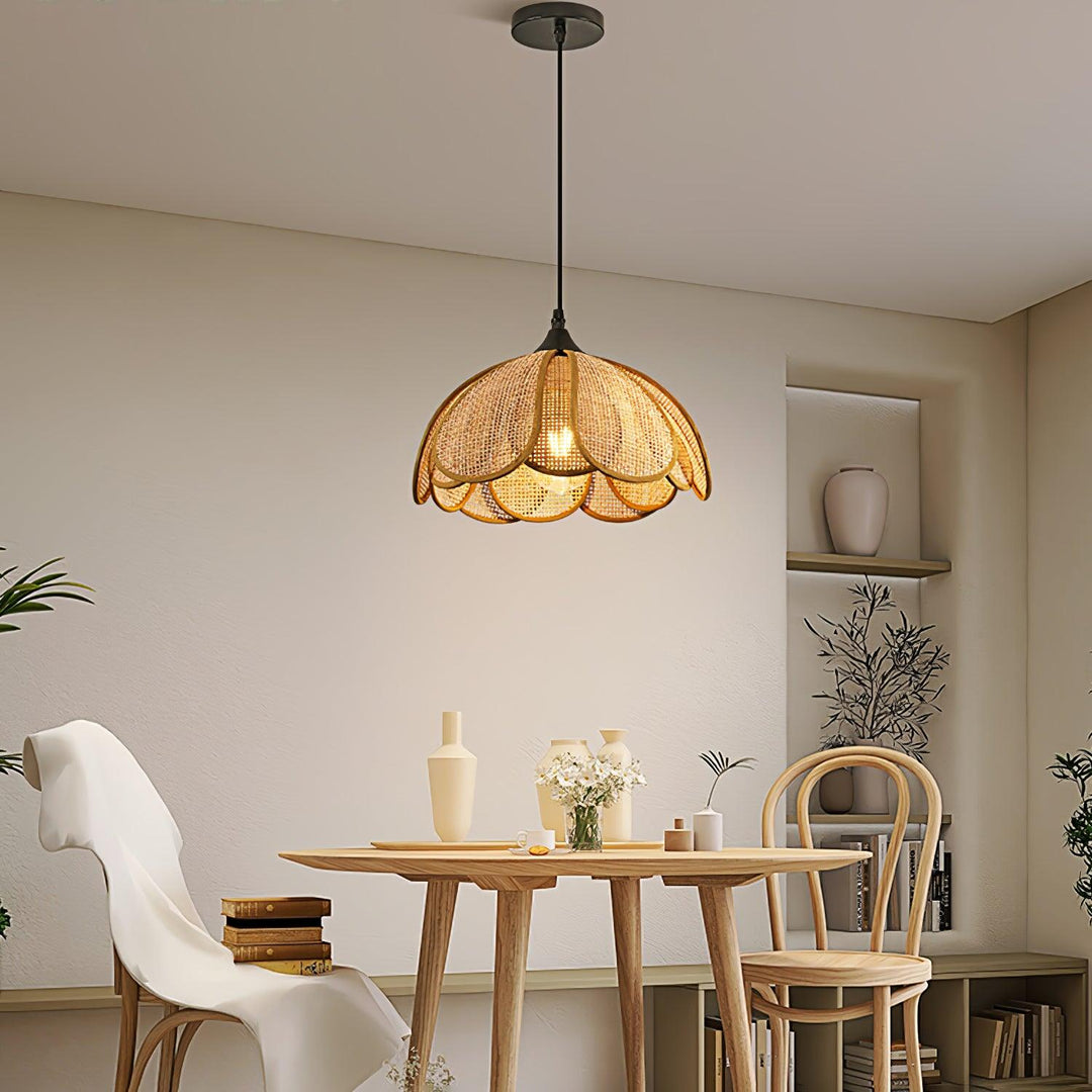 Bloom Rattan Pendant Lamp - Vakkerlight