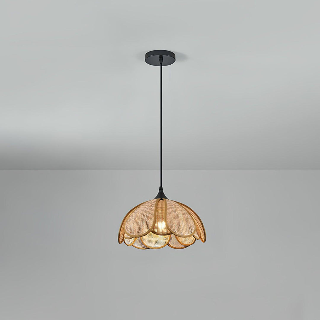 Bloom Rattan Pendant Lamp - Vakkerlight