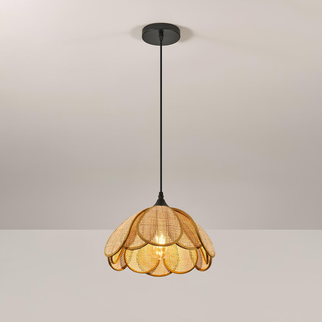 Bloom Rattan Pendant Lamp - Vakkerlight