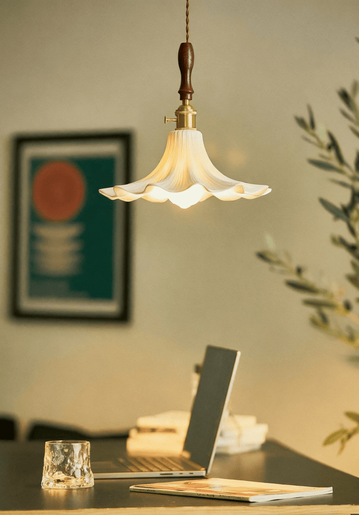 Bloom Twist Pendant Lamp - Vakkerlight